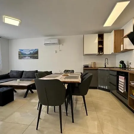 With Parking Space - 25934 Appartement Crikvenica